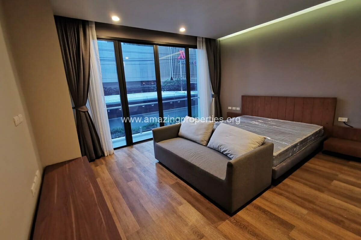 Pet-Friendly-3-Bedroom-apartment-Phrom-Phong-15-8433.jpg