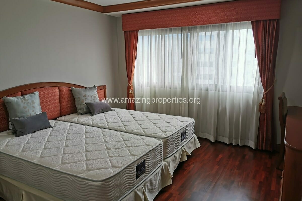 Pet-Friendly-3-bedroom-Apartment-Asoke-8-9547.jpg