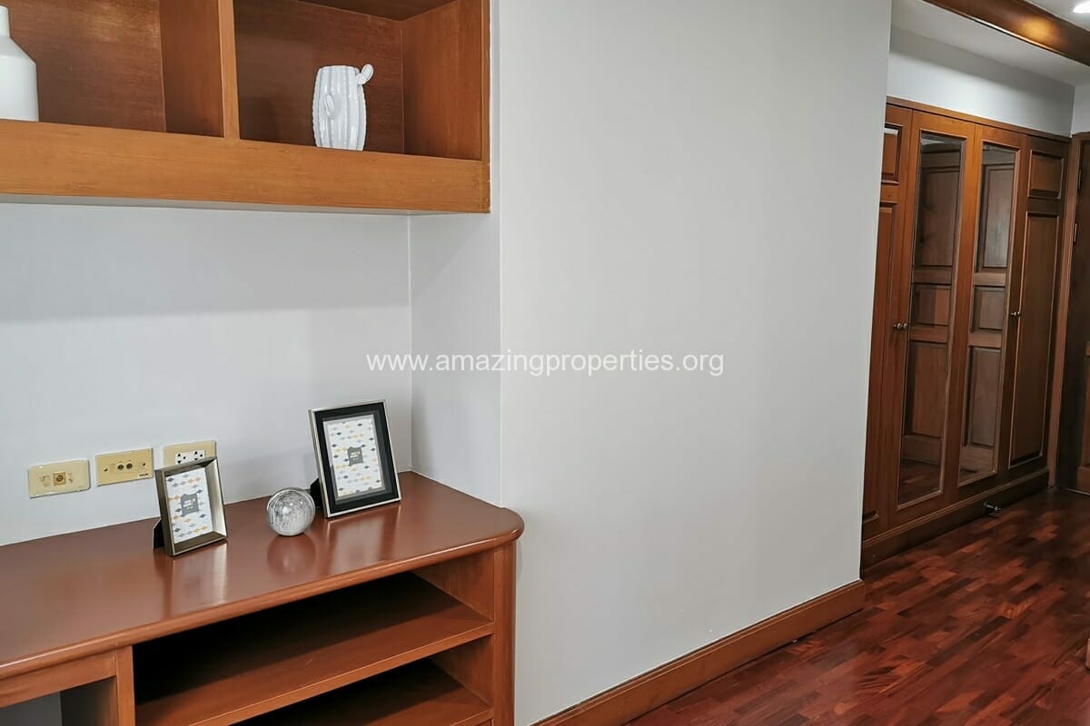 Pet-Friendly-3-bedroom-Apartment-Asoke-9-9957.jpg