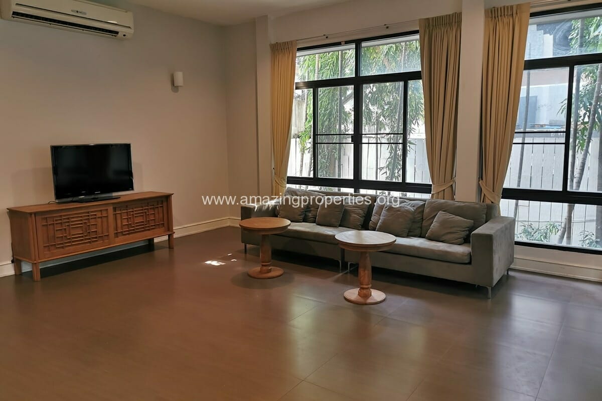 Pet-friendly-4-Bedroom-House-Thonglor-5-6124.jpg