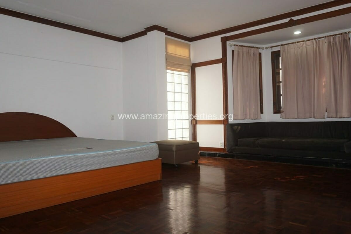 Petfriendly-3-Bedroom-House-Phrom-Phong-20-1535.jpg