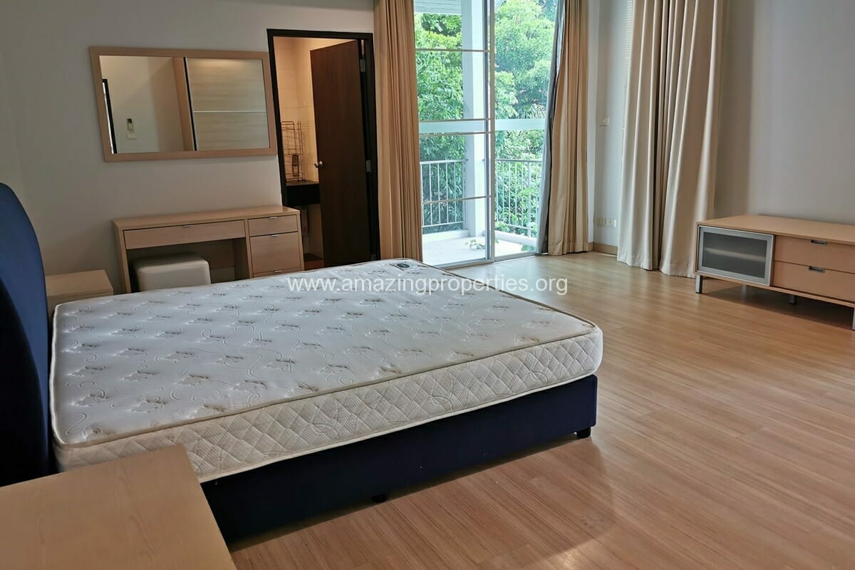 Petfriendly-3-Bedroom-apartment-Phrom-Phong-13-9168.jpg