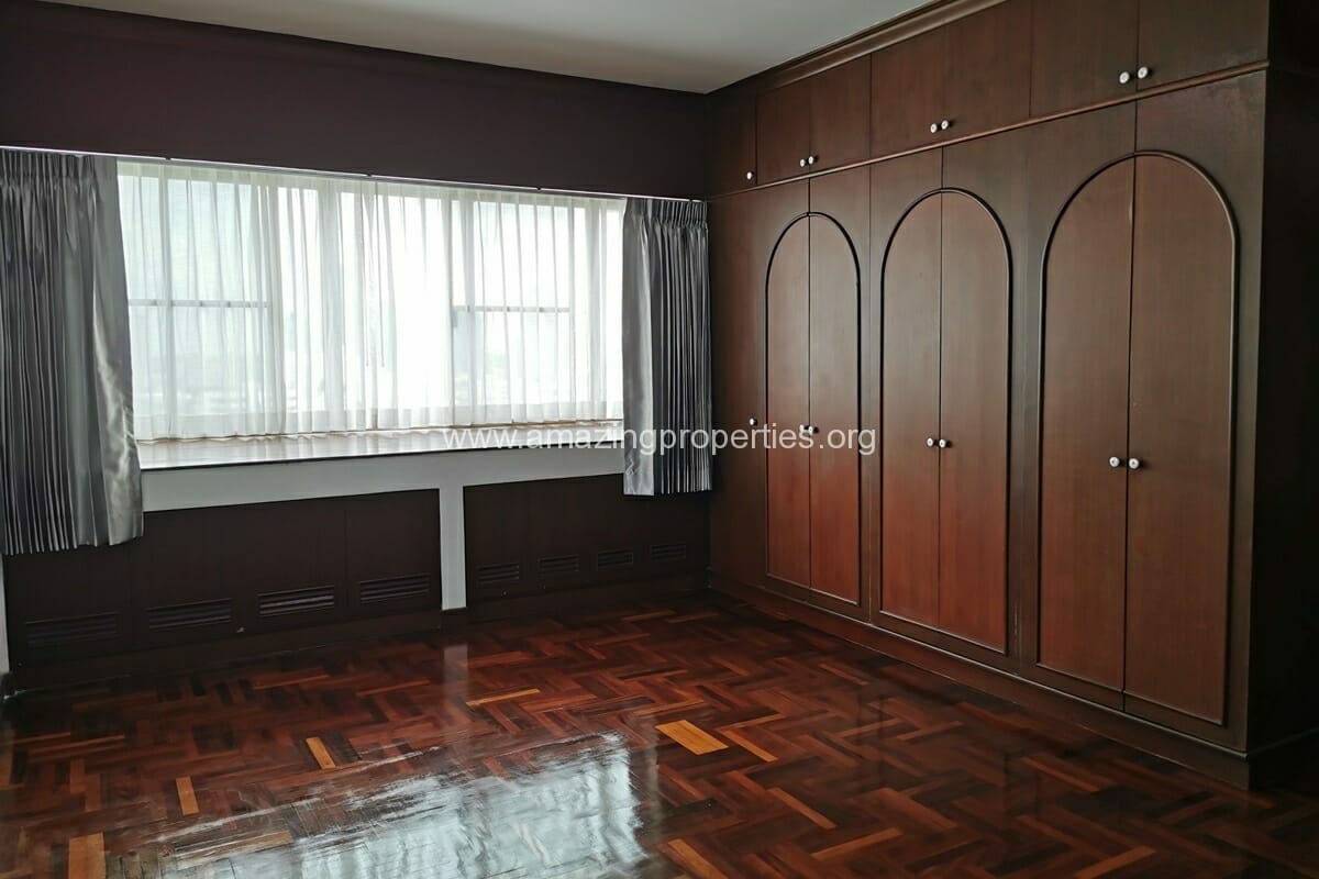 Petfriendly-3-Bedroom-condo-for-Rent-Phrom-Phong-15-6184.jpg