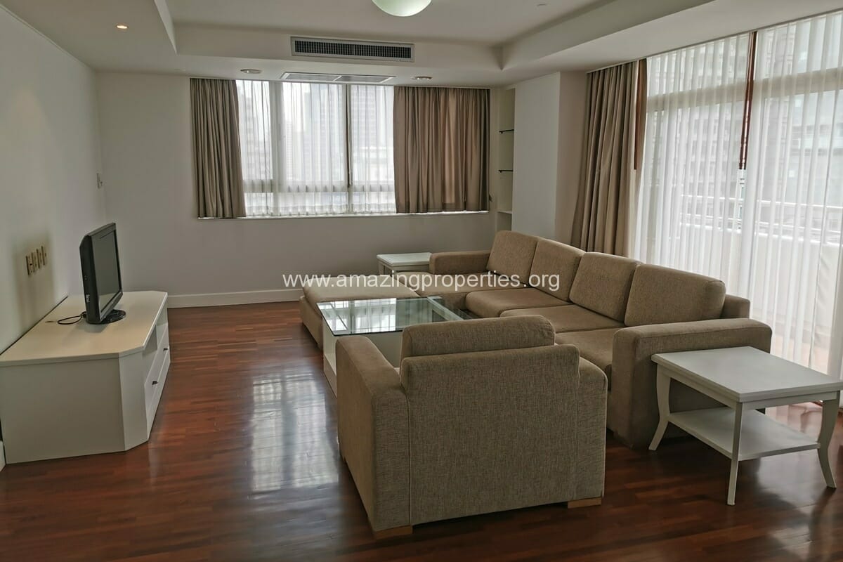 Petfriendly-3-bedroom-apartment-Krungthep-Thani-Tower2-2445.jpg