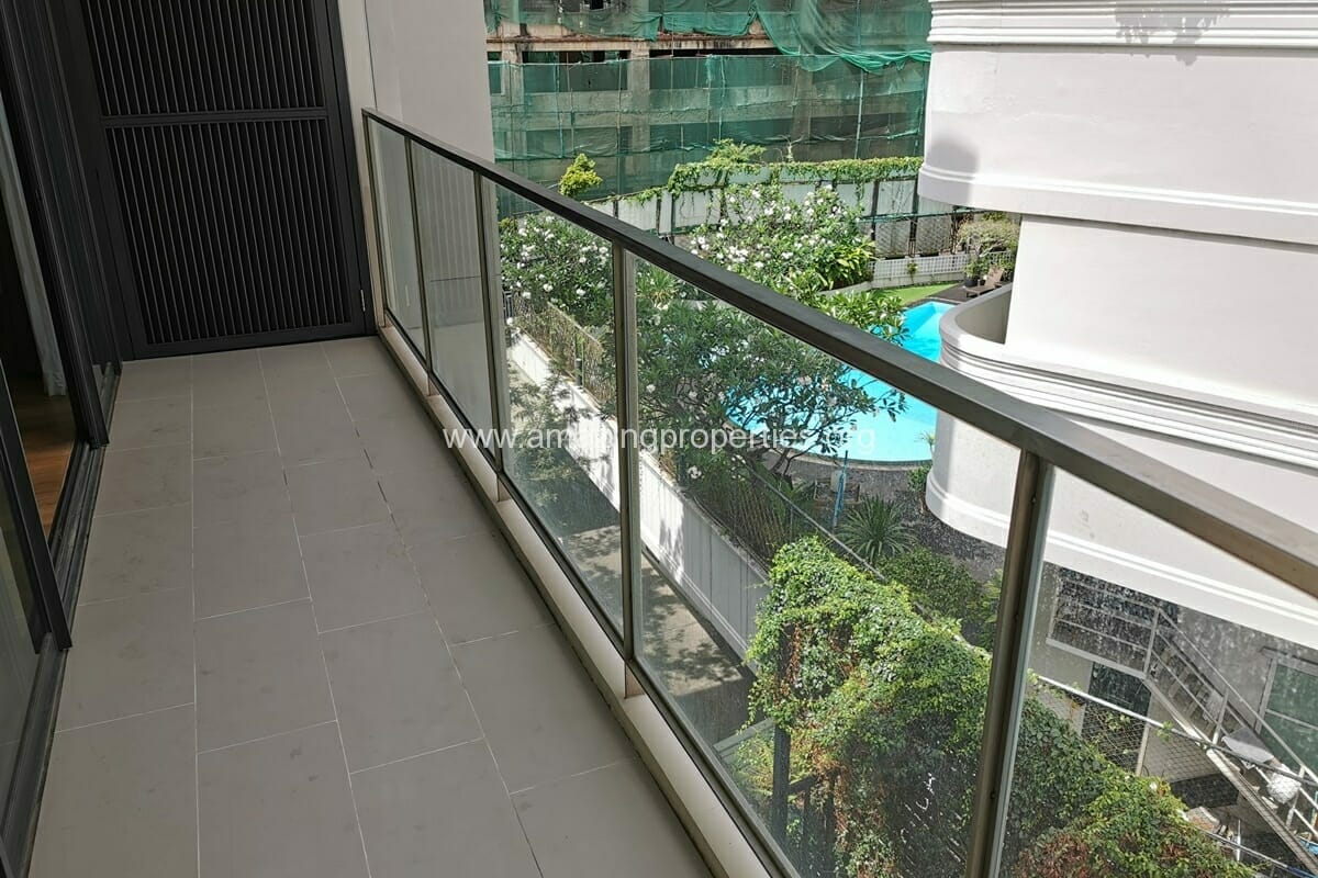 Petfriendly-3-bedroom-apartment-Phrom-Phong-4-8064.jpg