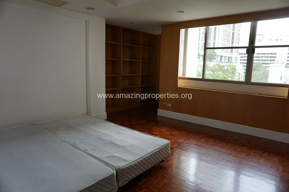 Phirom-Gardens-4-Bedroom-Apartment-19-2460.jpg