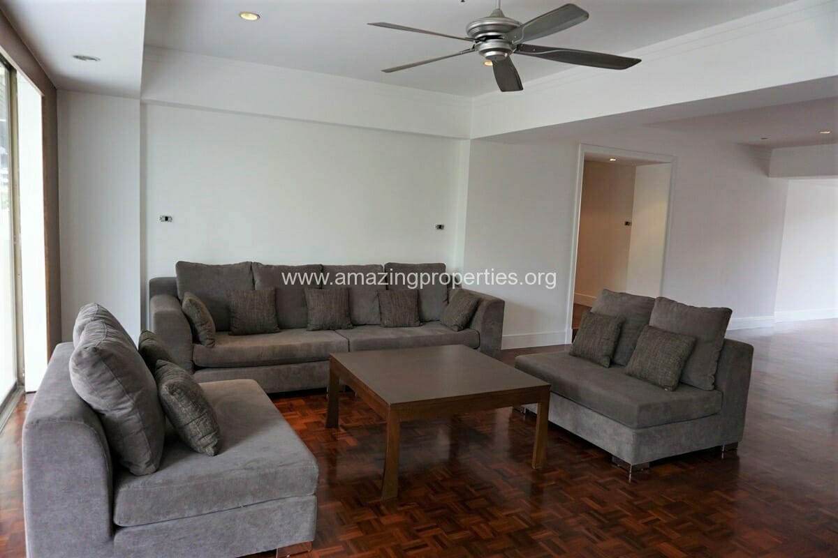 Phirom-Gardens-4-Bedroom-Apartment-5-8014.jpg