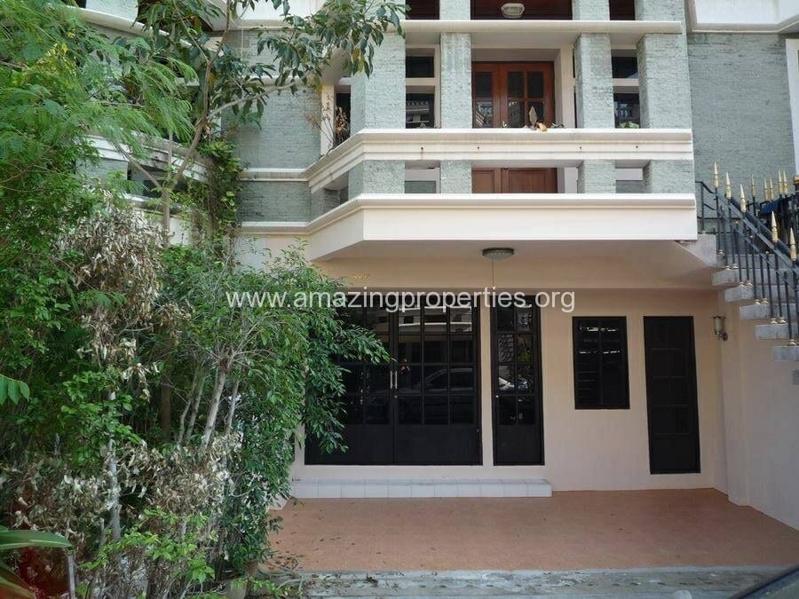 Phrom-Phong-3-Bedroom-House-1201.jpg