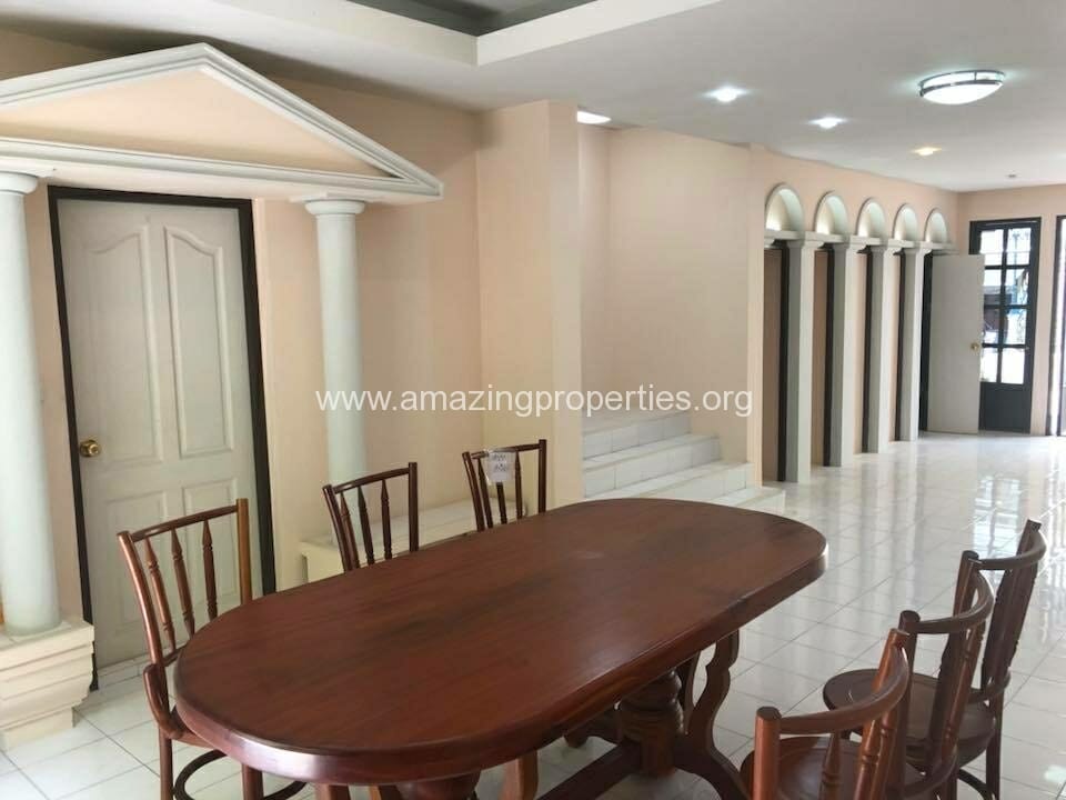 Phrom-Phong-3-Bedroom-House-3-3519.jpg