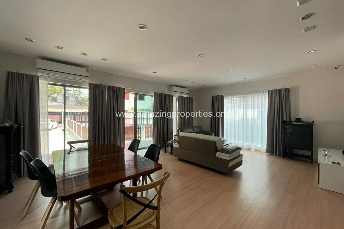 Phrom-Phong-4-bedroom-House-14-1-5469.jpg