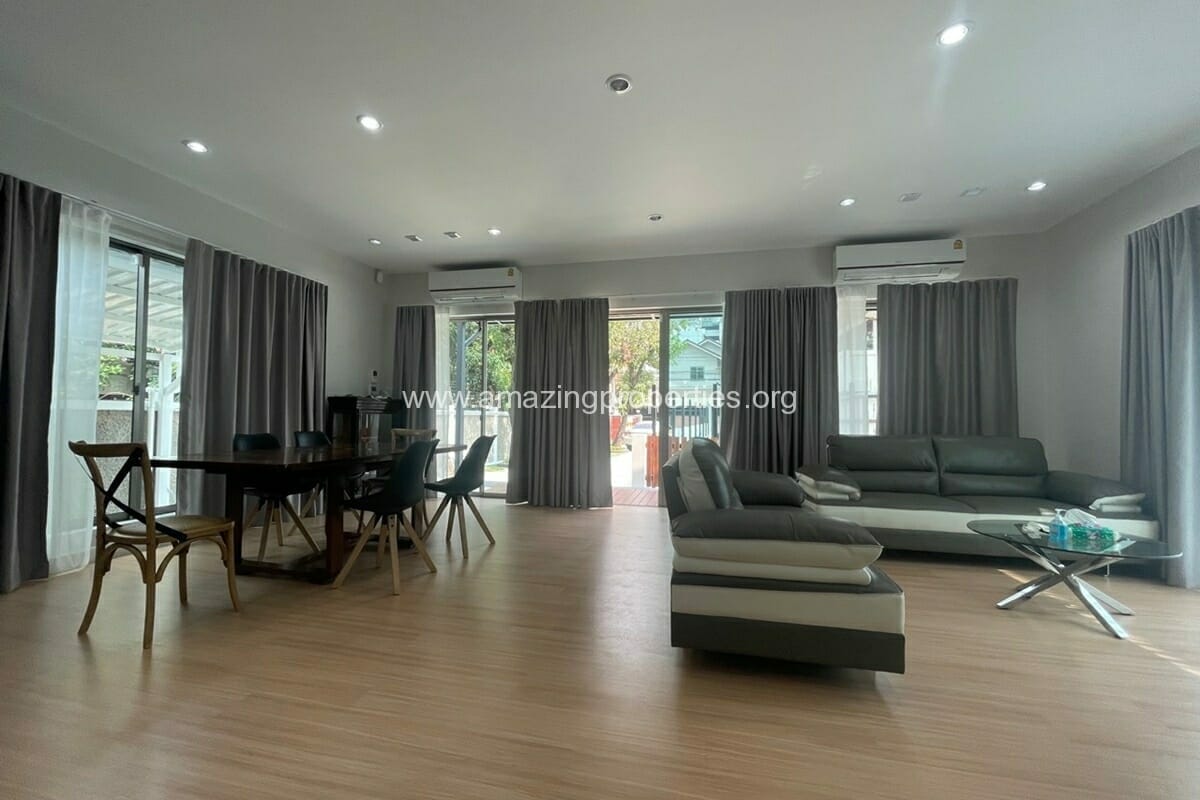Phrom-Phong-4-bedroom-House-3-1-7914.jpg