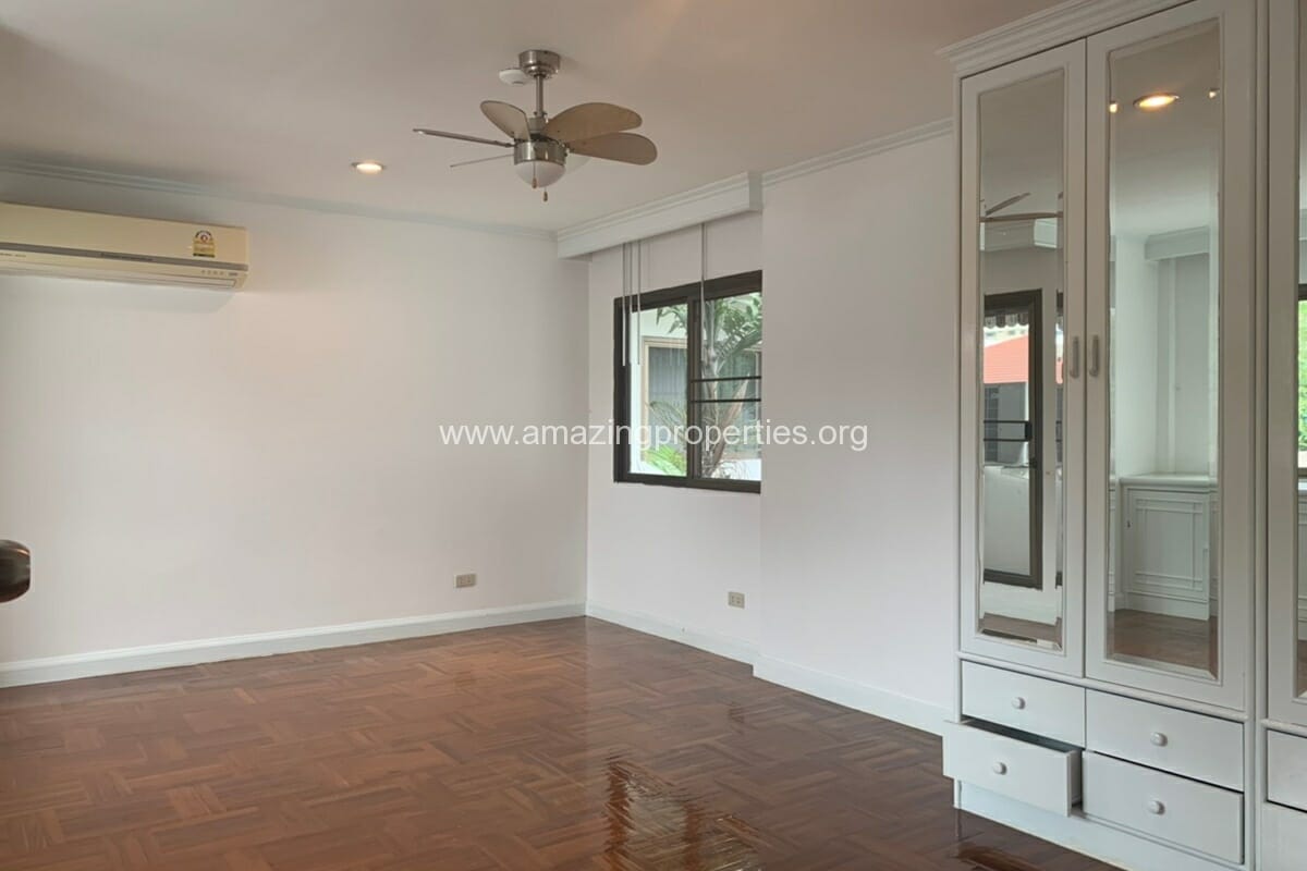 Phrom-Phong-4-bedroom-House-for-Rent-28-2339.jpg