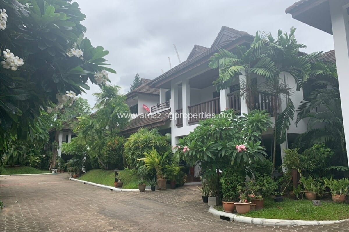 Phrom-Phong-4-bedroom-House-for-Rent-36-1363.jpg