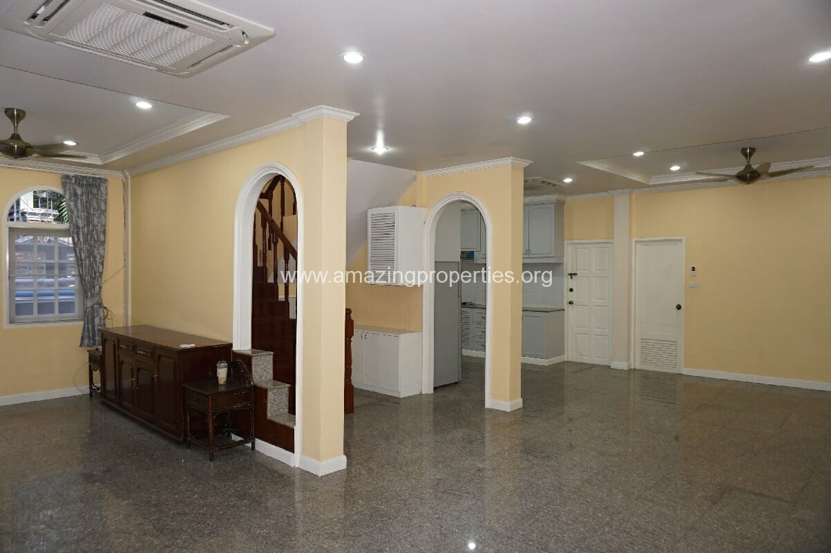 Phrom-Phong-House-for-Rent-4-3826.jpg