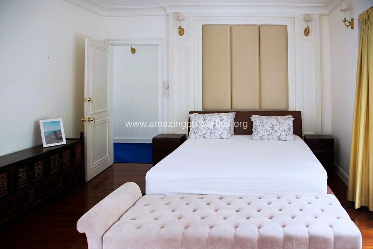 Phrom-Phong-House-with-Swimmingpool-9-8936.jpeg