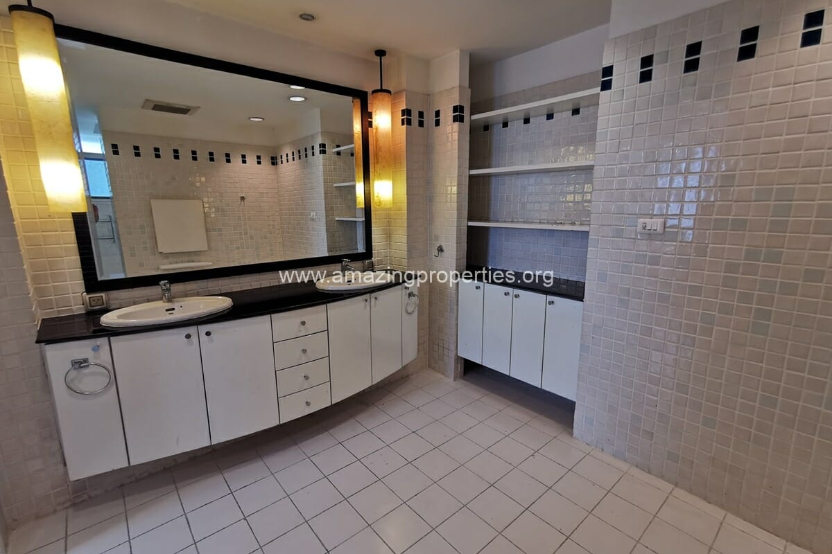 Ploenchit-4-bedroom-Penthouse-28-1844.jpg
