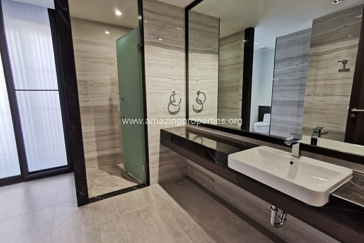 Polaris-Residence-Sukhumvit-30-23-2905.jpg