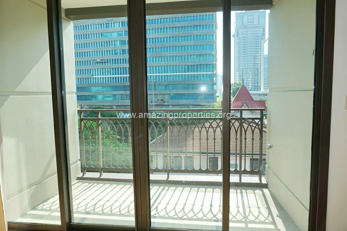Prive-by-Sansiri-2-bedroom-condo-1-2141.jpg