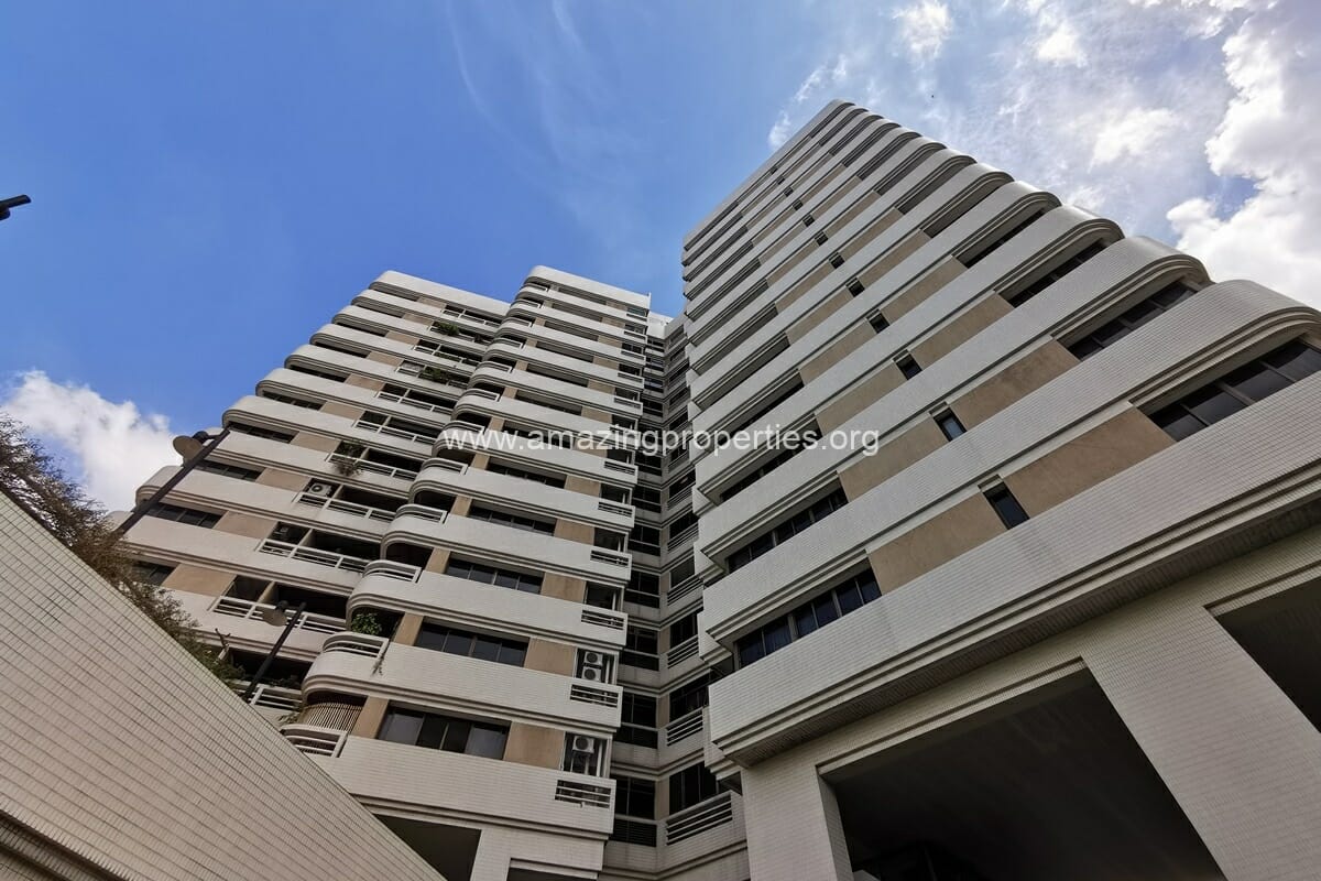 Promsuk-Condominium-1-1745.jpg