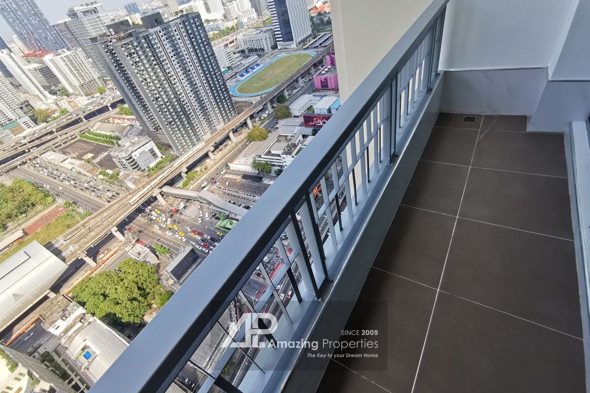 Q-Asoke-3-bedroom-5-9395.jpg