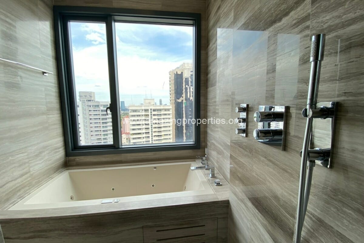 Q-Sukhumvit-2-bedroom-25-7606.jpg