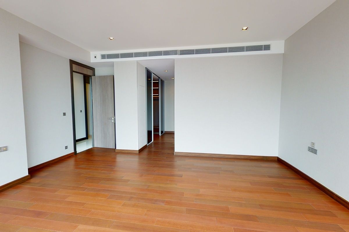 Q1-Sukhumvit-3-bedroom-condo-16-2-3376.jpg