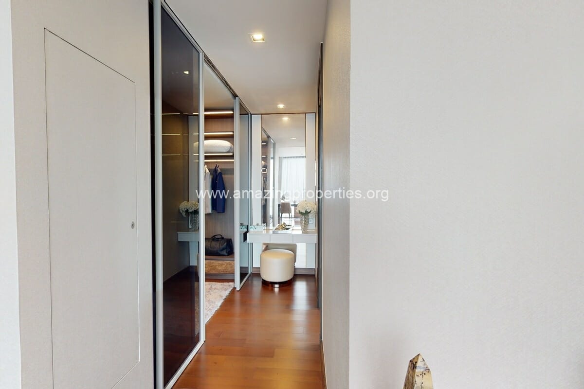 Q1-Sukhumvit-3-bedroom-condo-23-2-3954.jpg