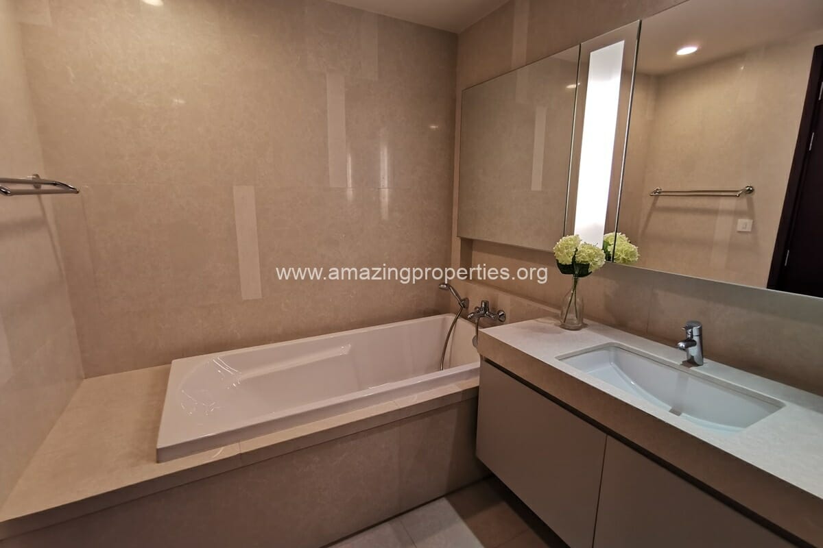 Quattro-Thonglor-2-Bedroom-Condo-14-2645.jpg