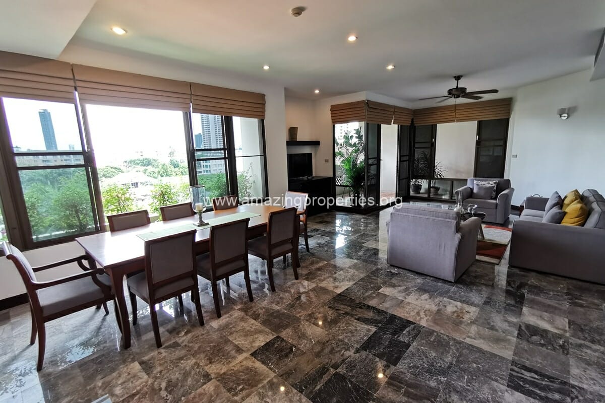 Raintree-Village-3-bedroom-apartment-3-2337.jpg