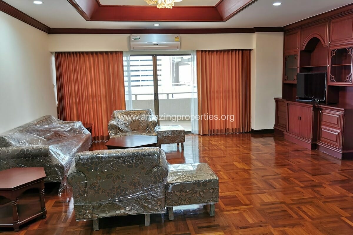 Rishi-Court-3-Bedroom-apartment-14-1-7892.jpg