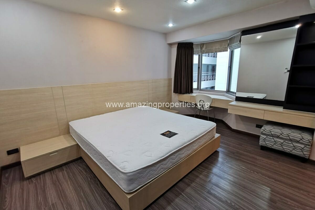 Royal-Castle-4-bedroom-condo-Phrom-Phong-11-7723.jpg