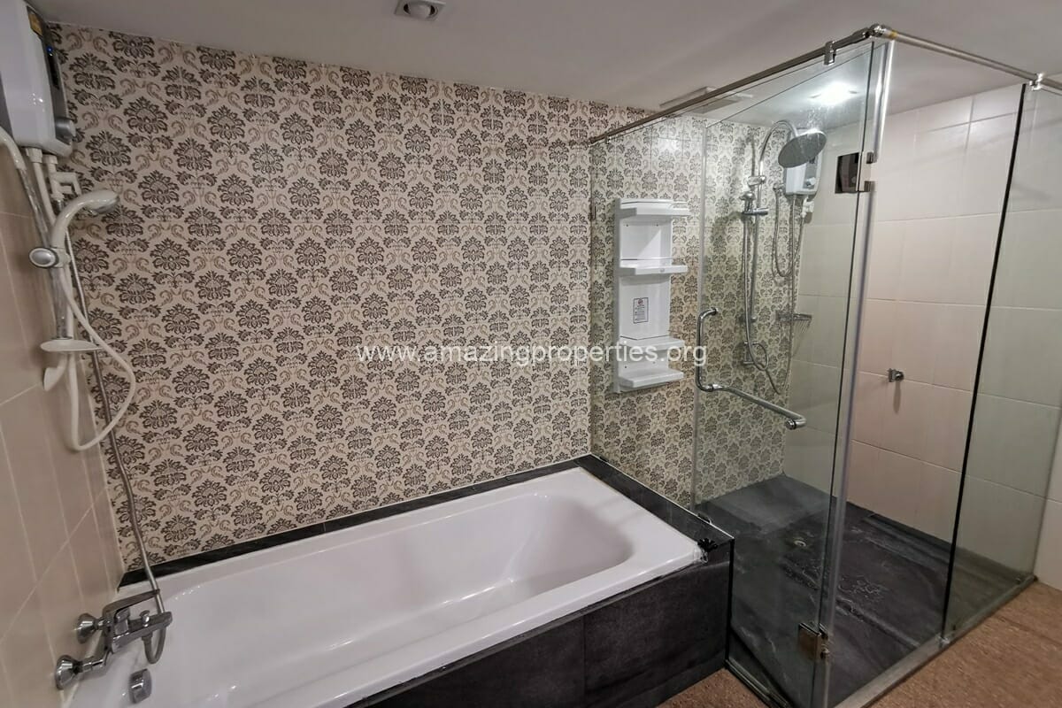 Royal-Castle-4-bedroom-condo-Phrom-Phong-17-3521.jpg