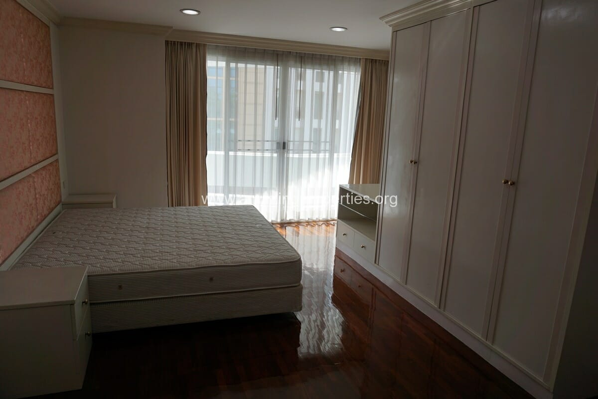 SCC-Residence-2-Bedroom-Apartment-10-3428.jpg