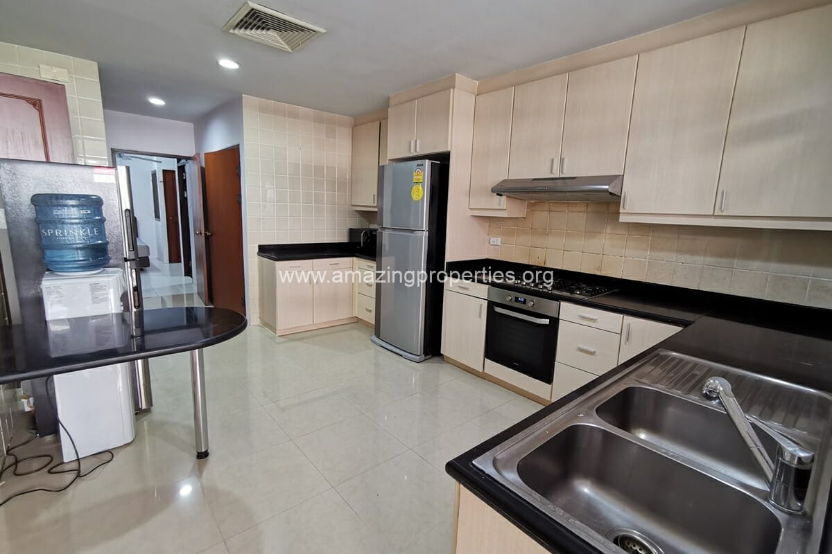 Sachayan-Court-4-bedroom-apartment-12-3557.jpg