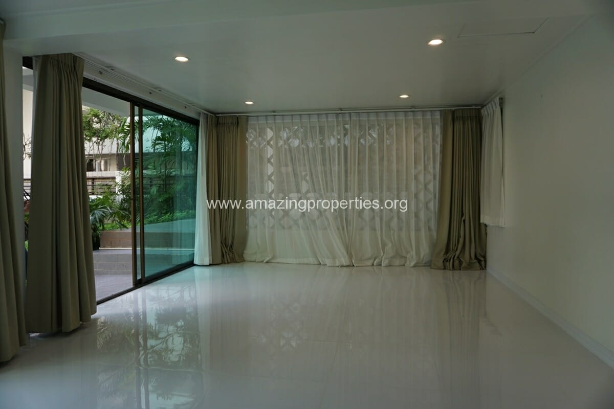 Single-house-with-Garden-for-Rent-Ploenchit-9-3224.jpg
