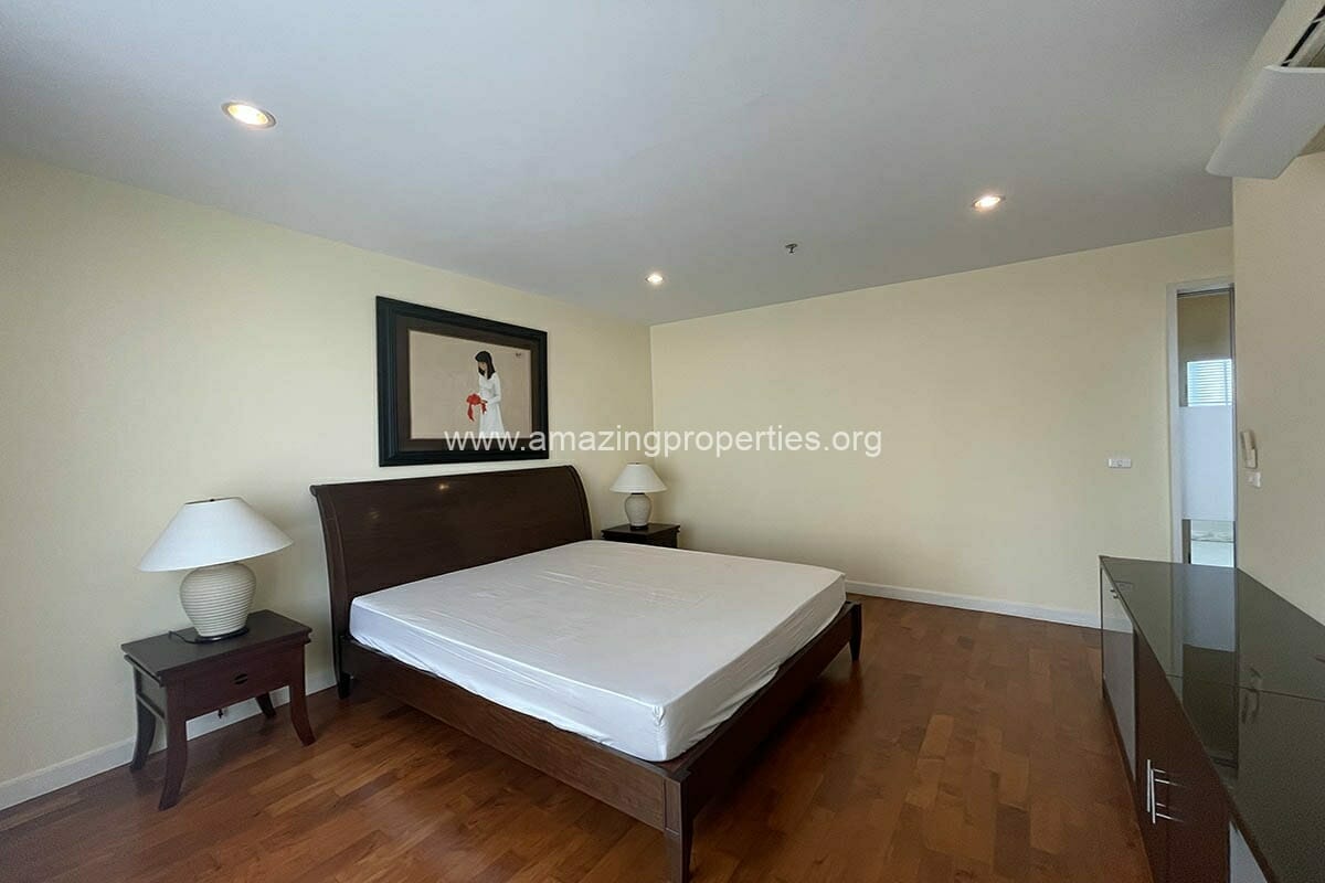 Siri-Residence-3-Bedroom-condo-11-8556.jpg