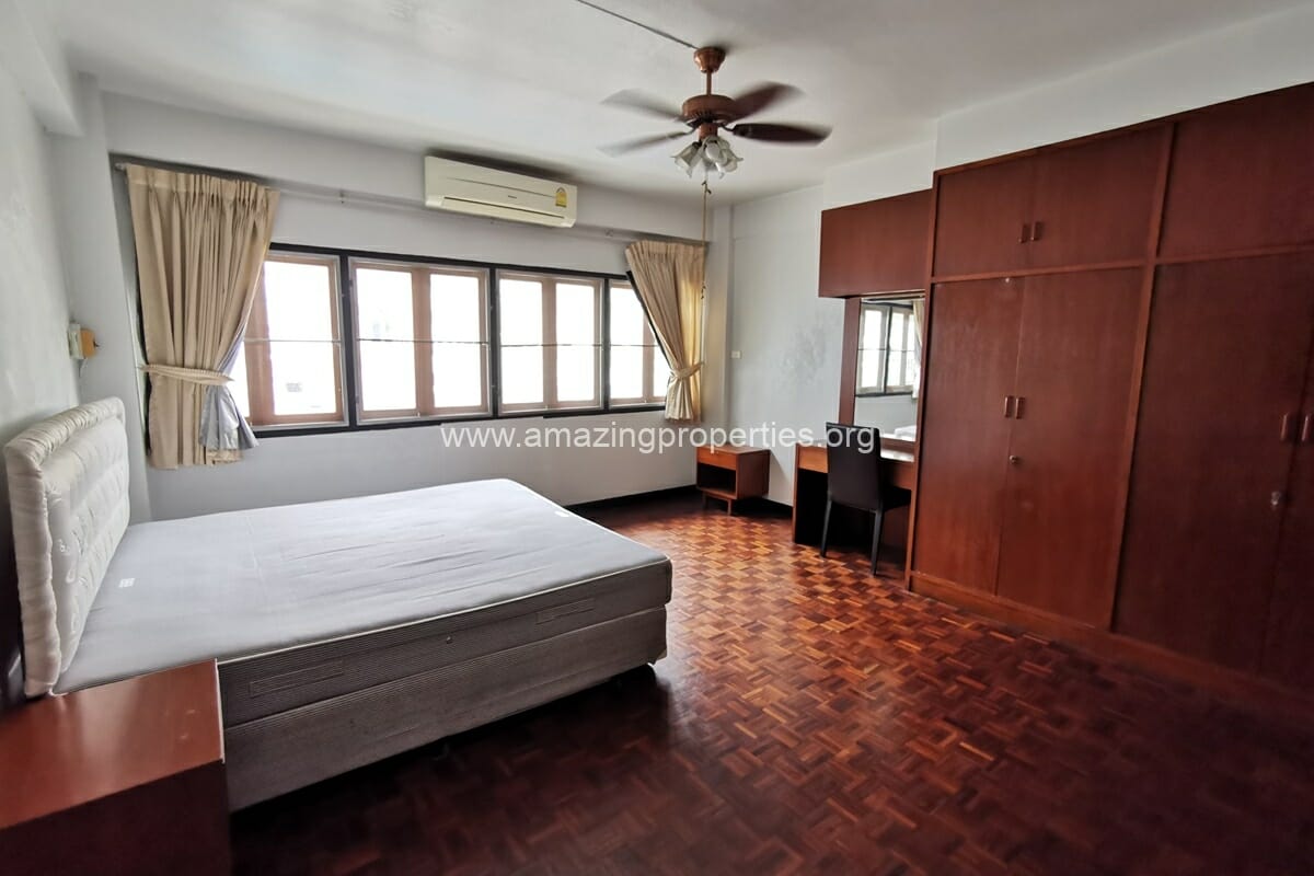 Siva-Court-2-bedroom-apartment-8-4815.jpg