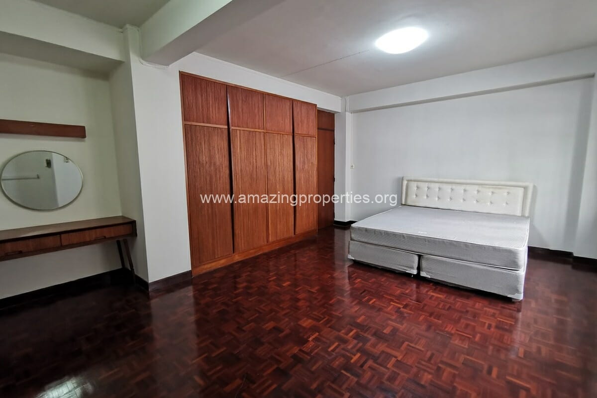 Siva-Court-3-bedroom-apartment-9-6526.jpg