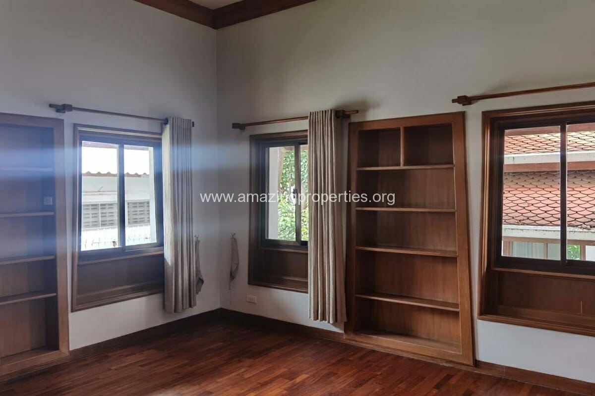 Thai-Style-3-Bedroom-House-with-private-pool-Phrom-Phong-26-2637.jpg