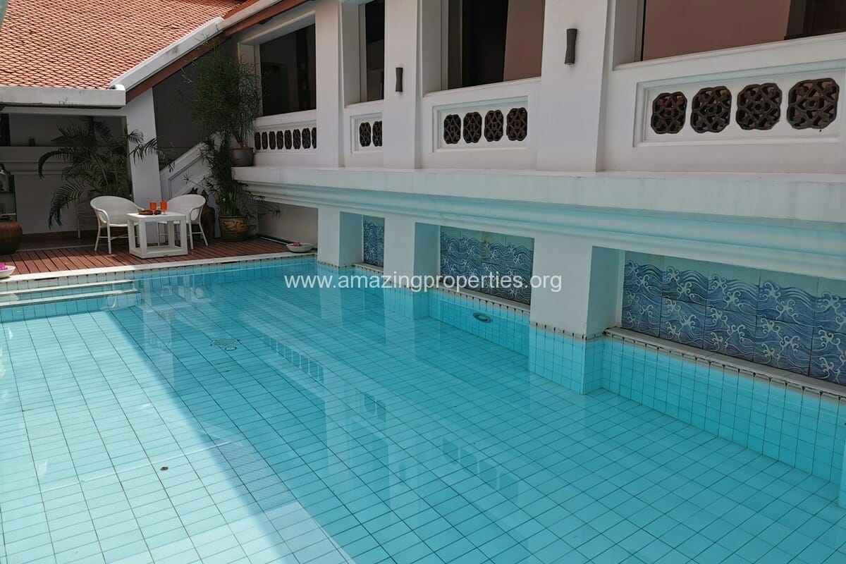 Thai-Style-3-Bedroom-House-with-private-pool-Phrom-Phong-9-6283.jpg