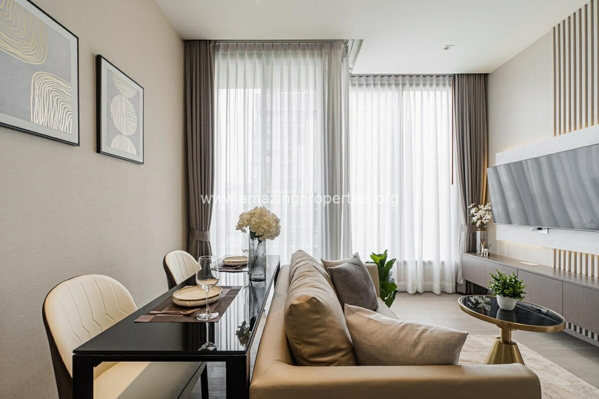 The-Esse-Asoke-1-Bedroom-8-7776.jpg