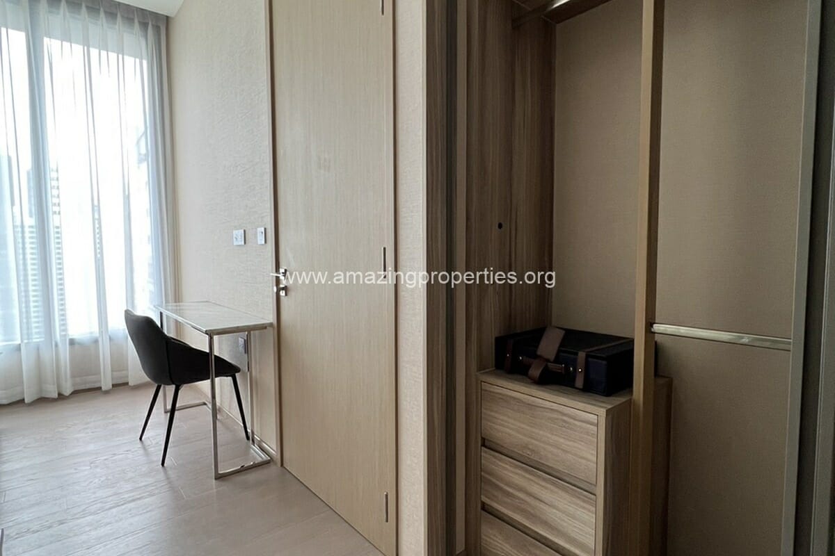 The-Esse-Asoke-1-bedroom-8-1-6071.jpg