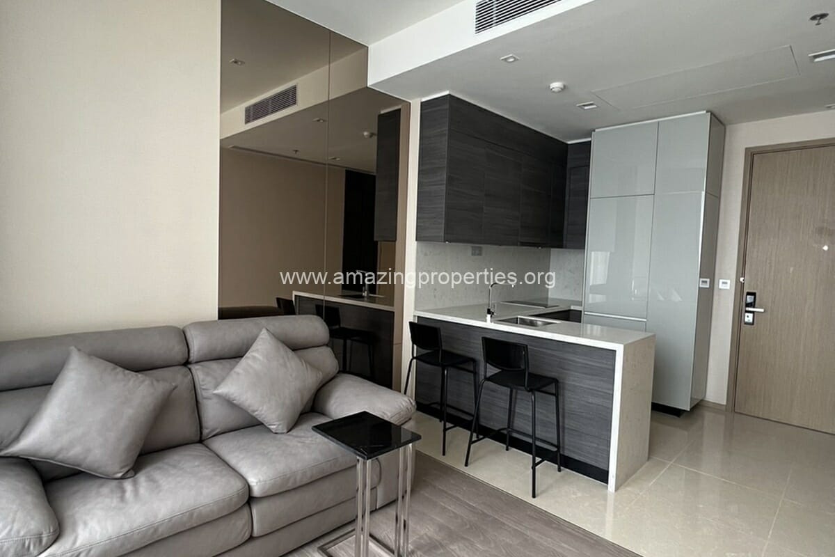 The-Esse-Asoke-1-bedroom-9-2448.jpg