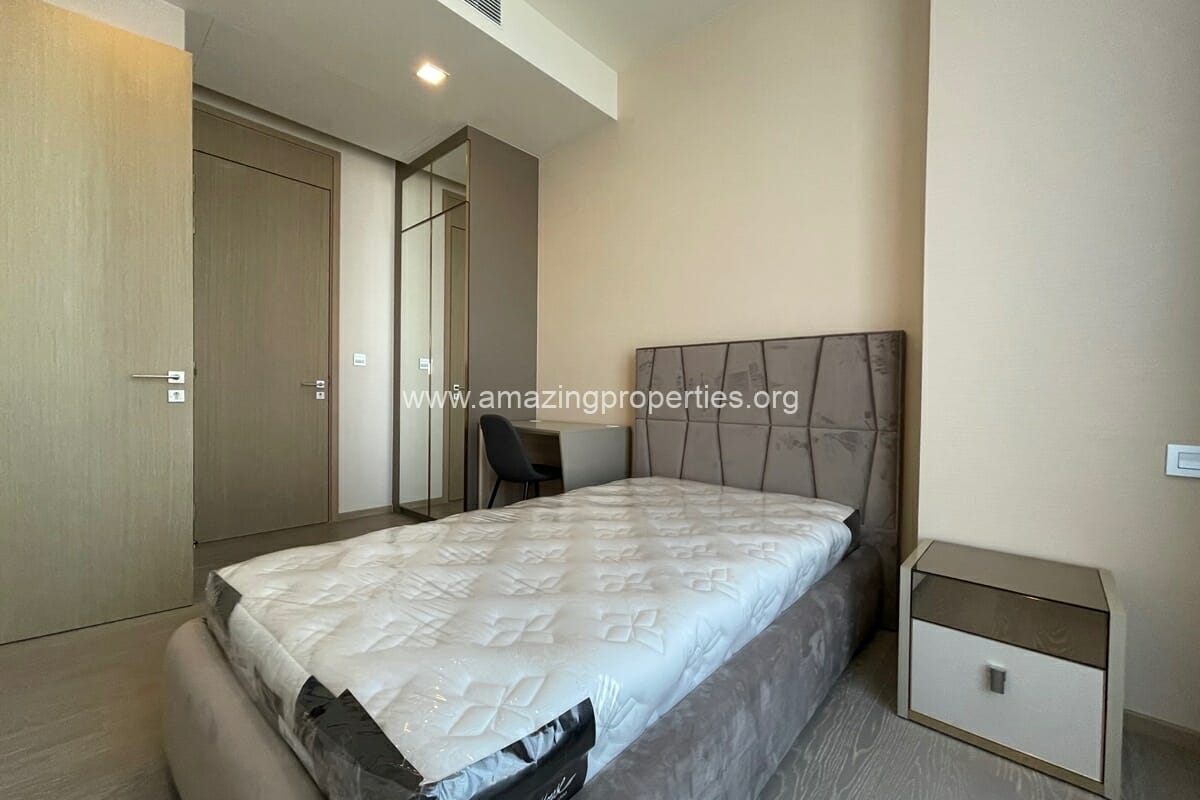 The-Esse-Asoke-2-bedroom-condo-12-1-8263.jpg