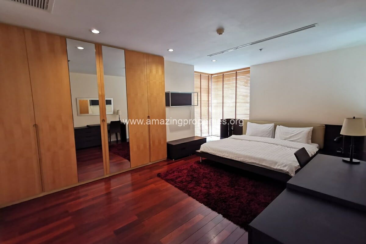 The-Legend-Saladaeng-2-Bedroom-Condo-9-6046.jpg