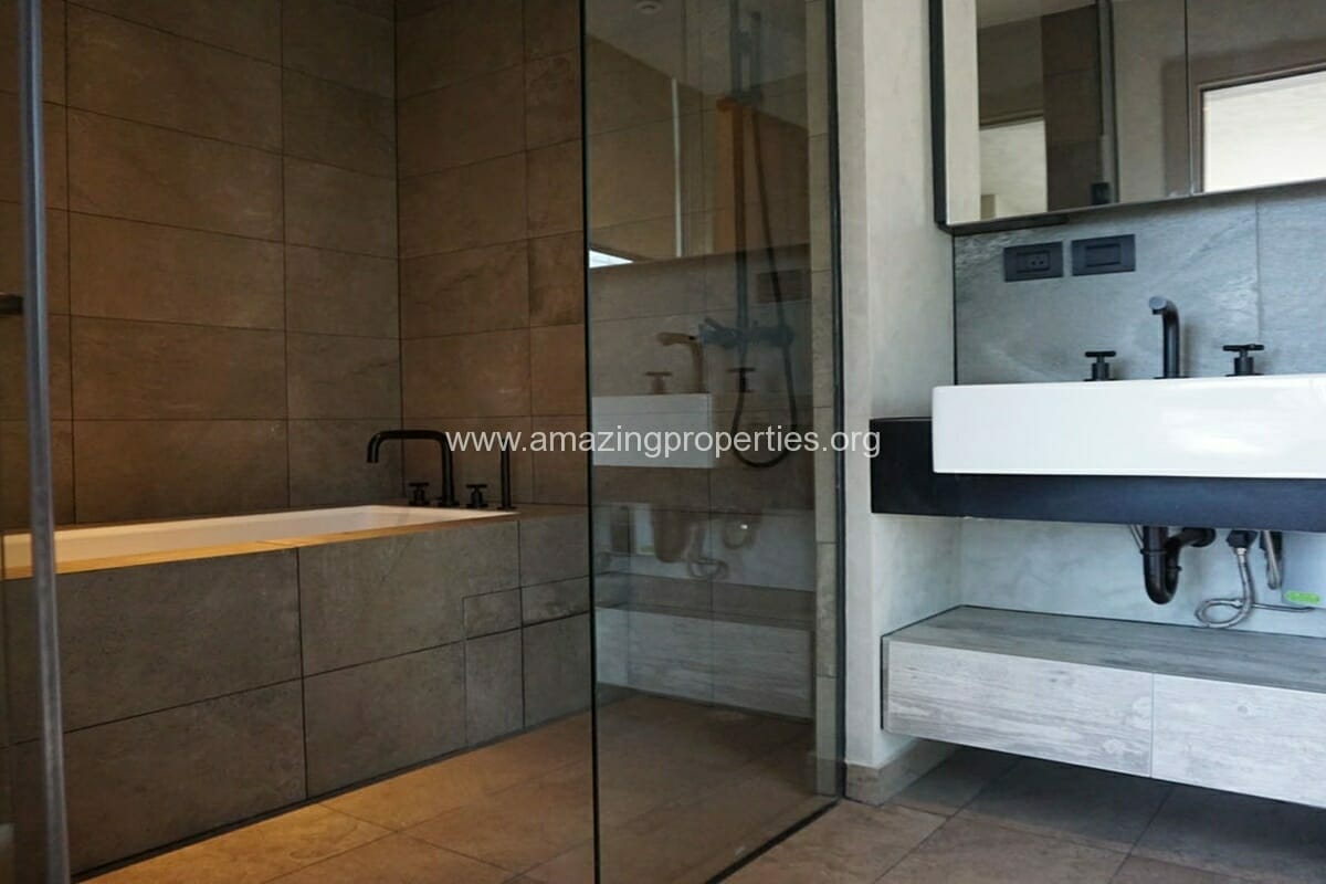 The-Lofts-Asoke-2-bedroom-condo-for-rent-7-6309.jpg