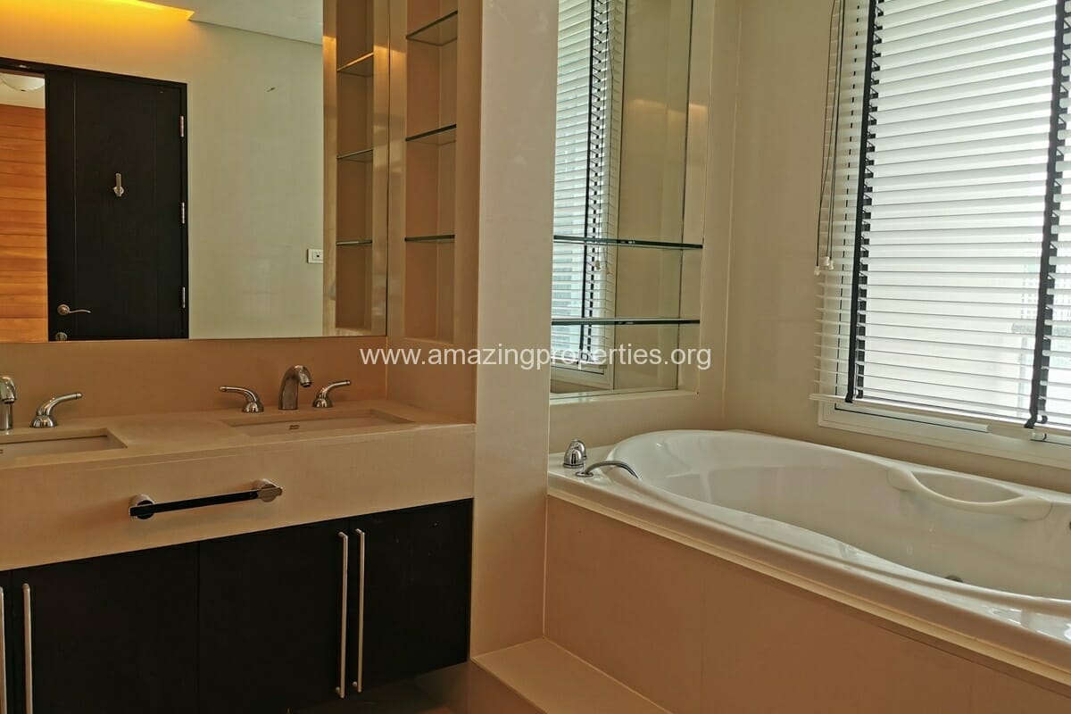 The-Park-Chidlom-3-Bedroom-Condo-for-Rent-16-2030.jpg