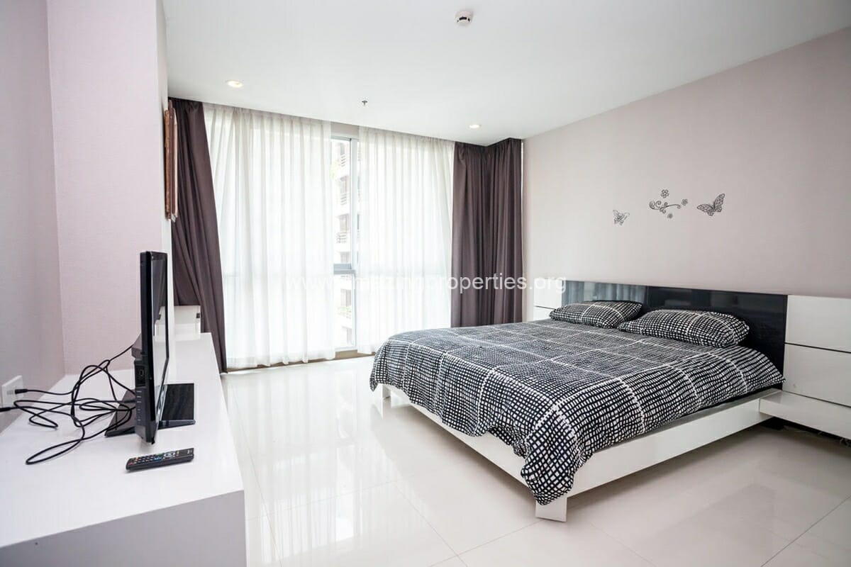 The-Rajdamri-1-bedroom-condo-11-2659.jpg