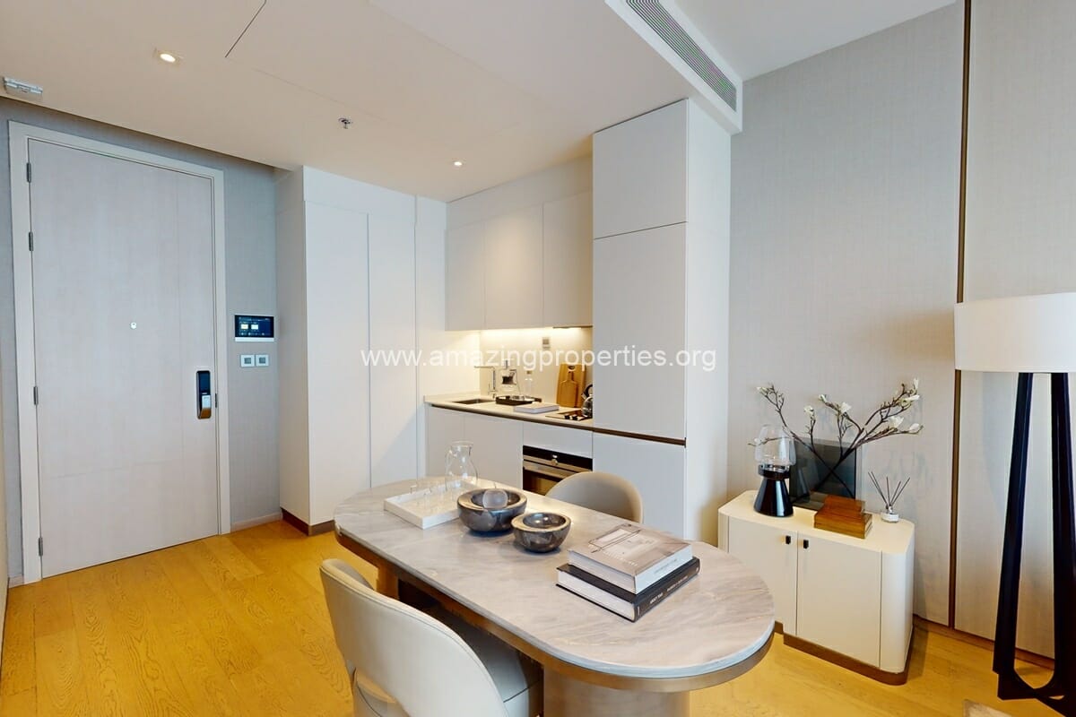 The-Strand-Thonglor-1-bedroom-1-5008.jpg