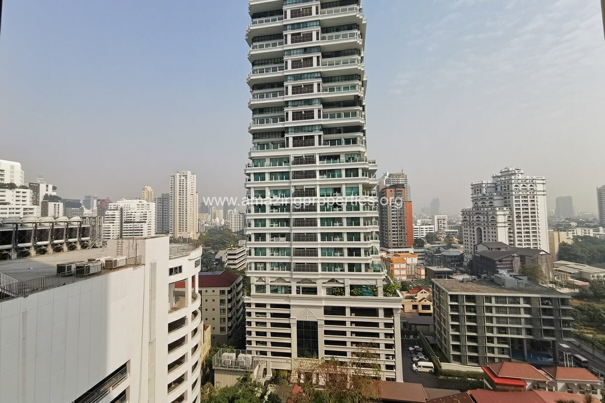 The-XXXIX-1-bedroom-condo-15-4123.jpg